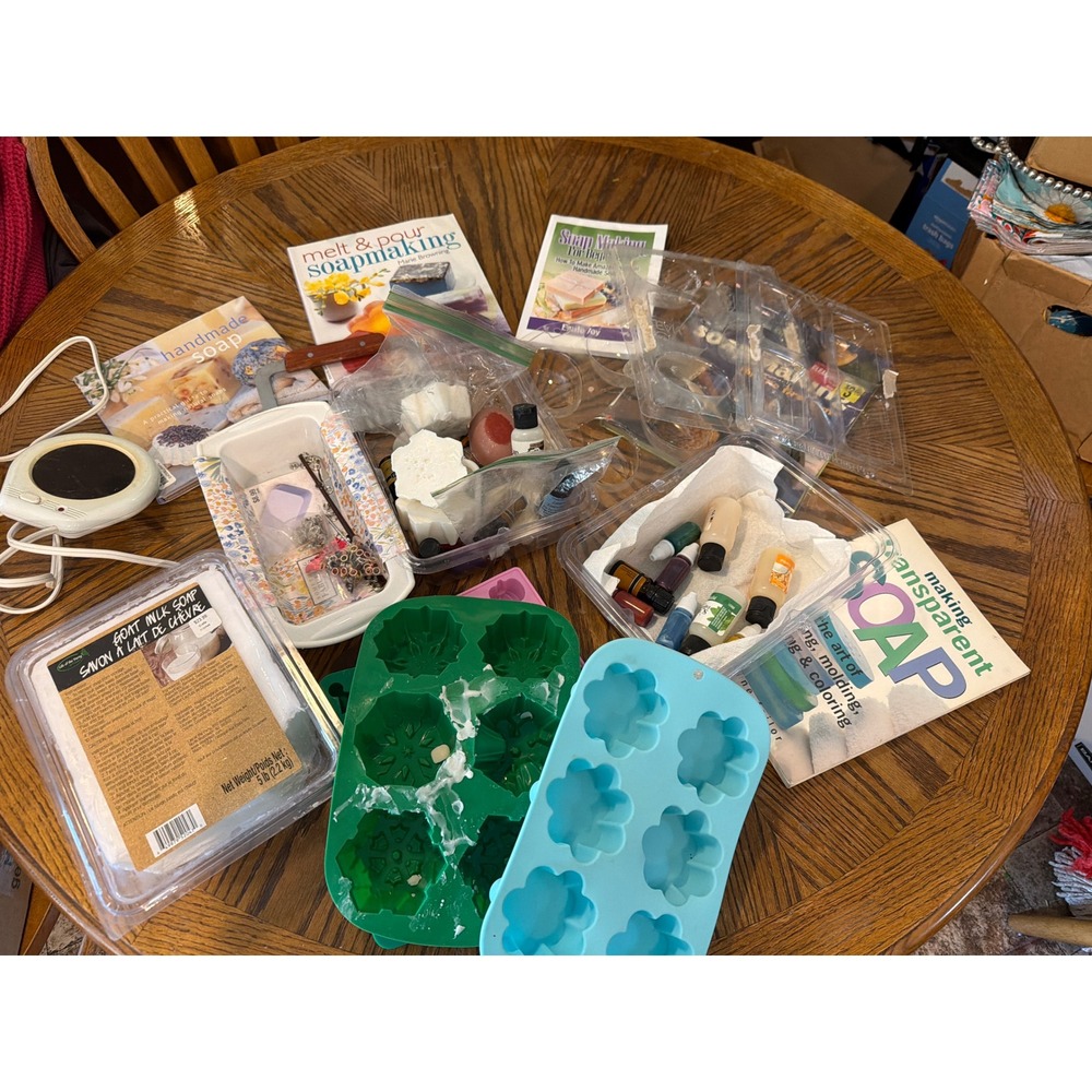 Life of the Party Goat Milk Soap Making Kit Silicone Molds Dyes Books Cutter 5lb